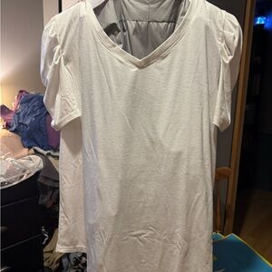 Chic White V-Neck Women's Top